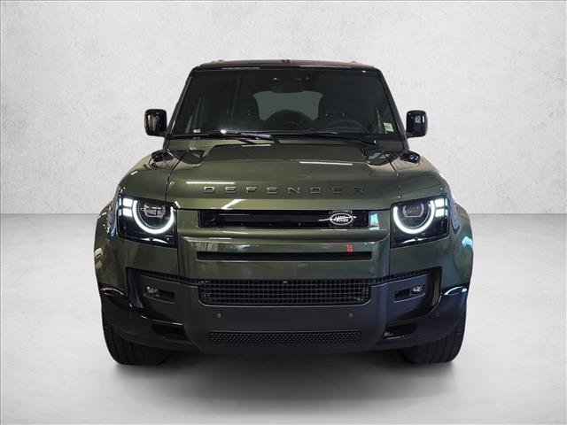 New 2026 Land Rover Defender 130 X-Dynamic SE AWD/4WD image 2