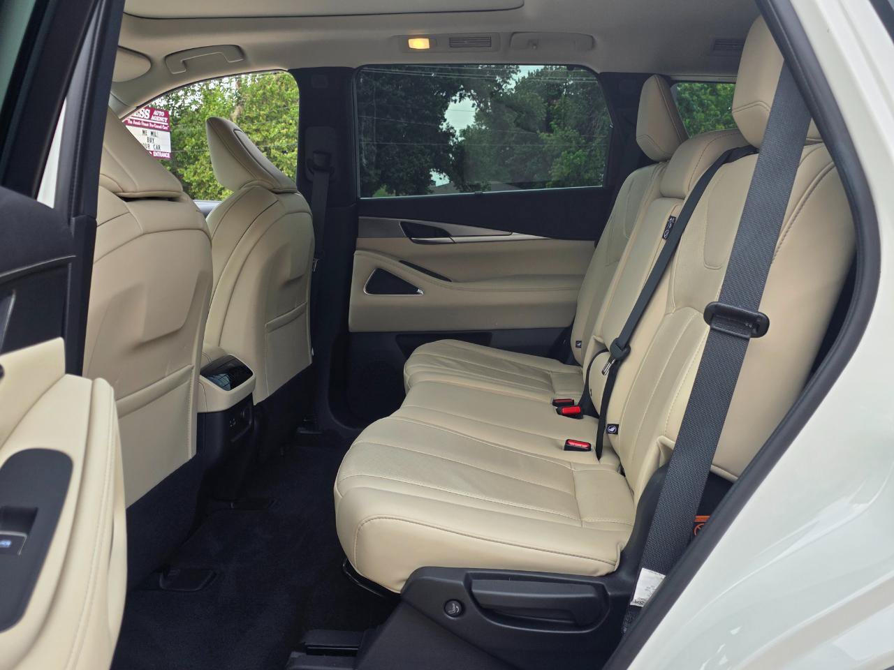 Used 2023 INFINITI QX60 Luxe AWD/4WD image 13