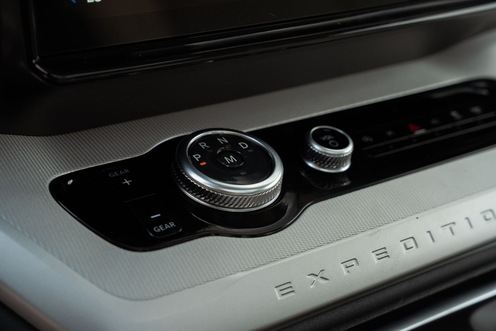 New 2027 Ford Expedition Active RWD image 27