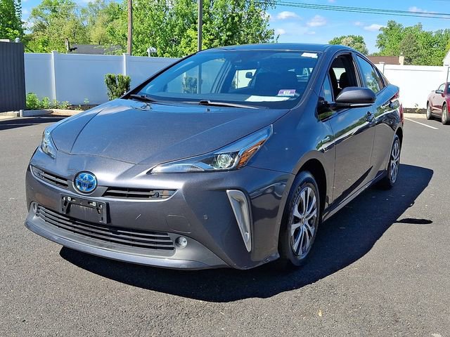 Used 2020 Toyota Prius LE AWD/4WD image 3