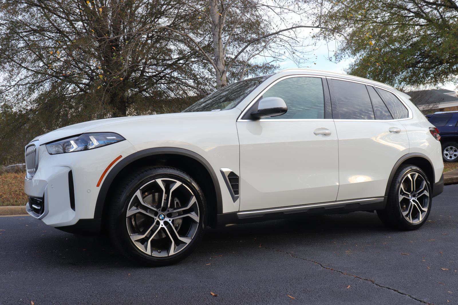 Certified 2024 BMW X5 xDrive40i w/ Premium Package image 51