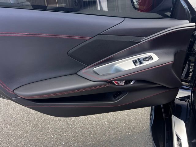 Used 2025 Chevrolet Corvette Z06 image 21