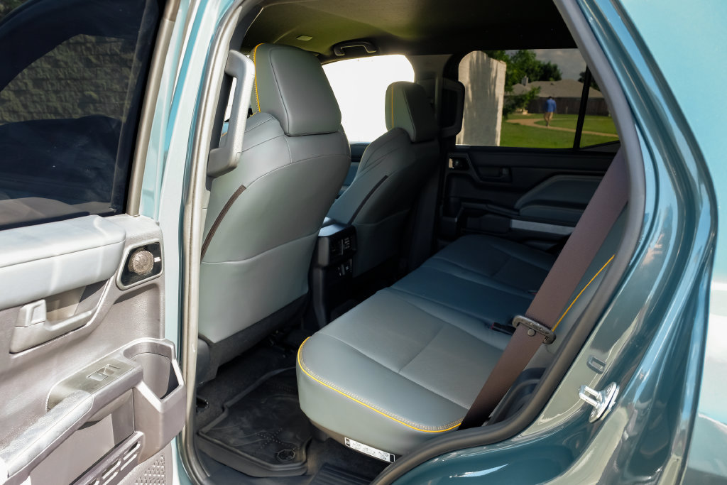 Used 2025 Toyota 4Runner Trailhunter AWD/4WD image 48