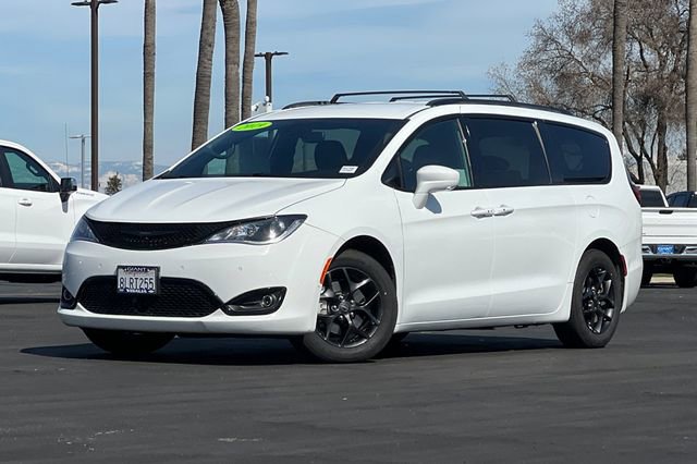 Used 2019 Chrysler Pacifica Touring-L w/ Advanced Safetytec Group image 8