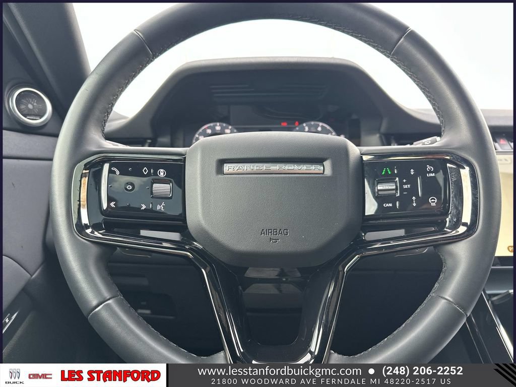 Used 2025 Land Rover Range Rover Evoque S AWD/4WD image 21