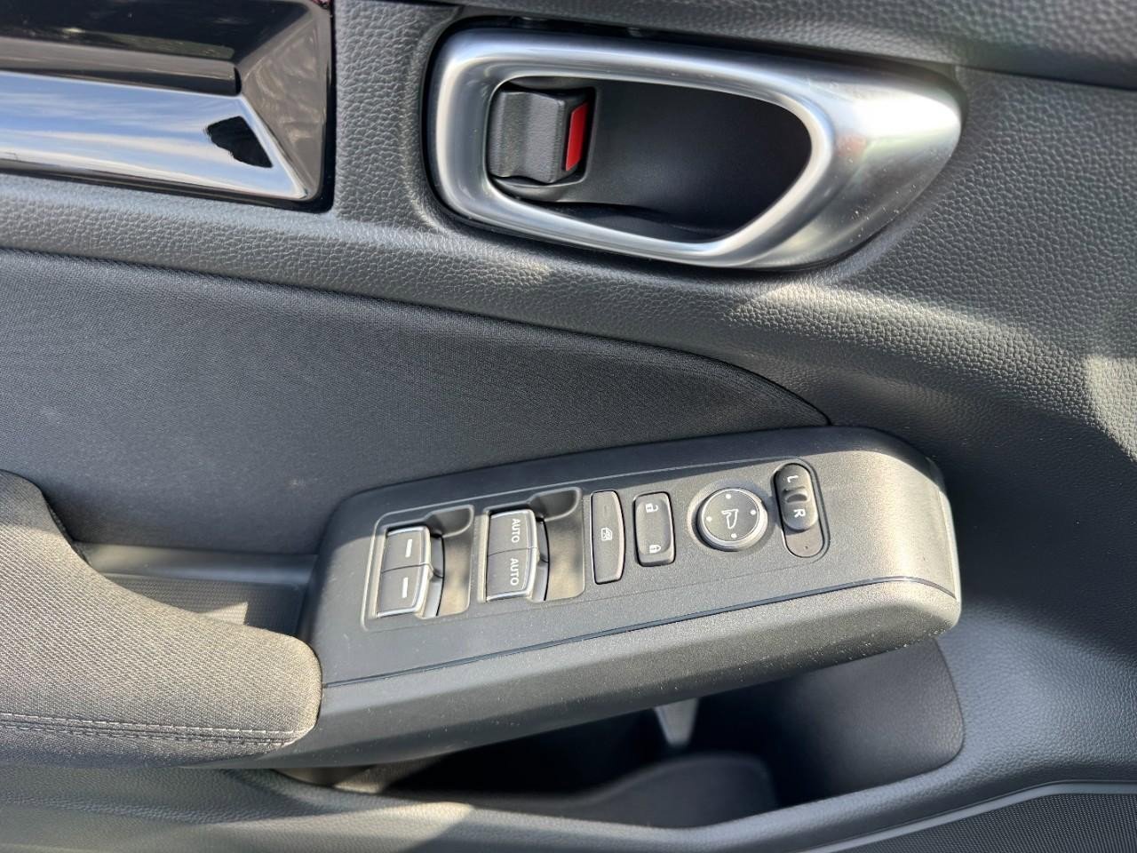 Certified 2025 Honda Civic Sport image 18