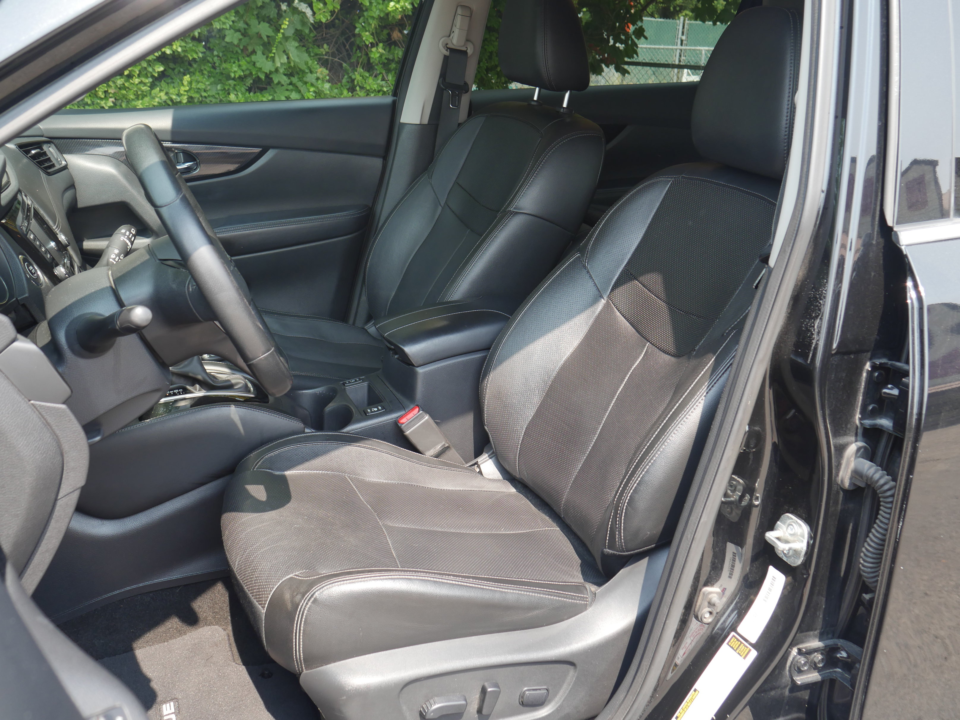 Used 2019 Nissan Rogue SL w/ Premium Package AWD/4WD image 30