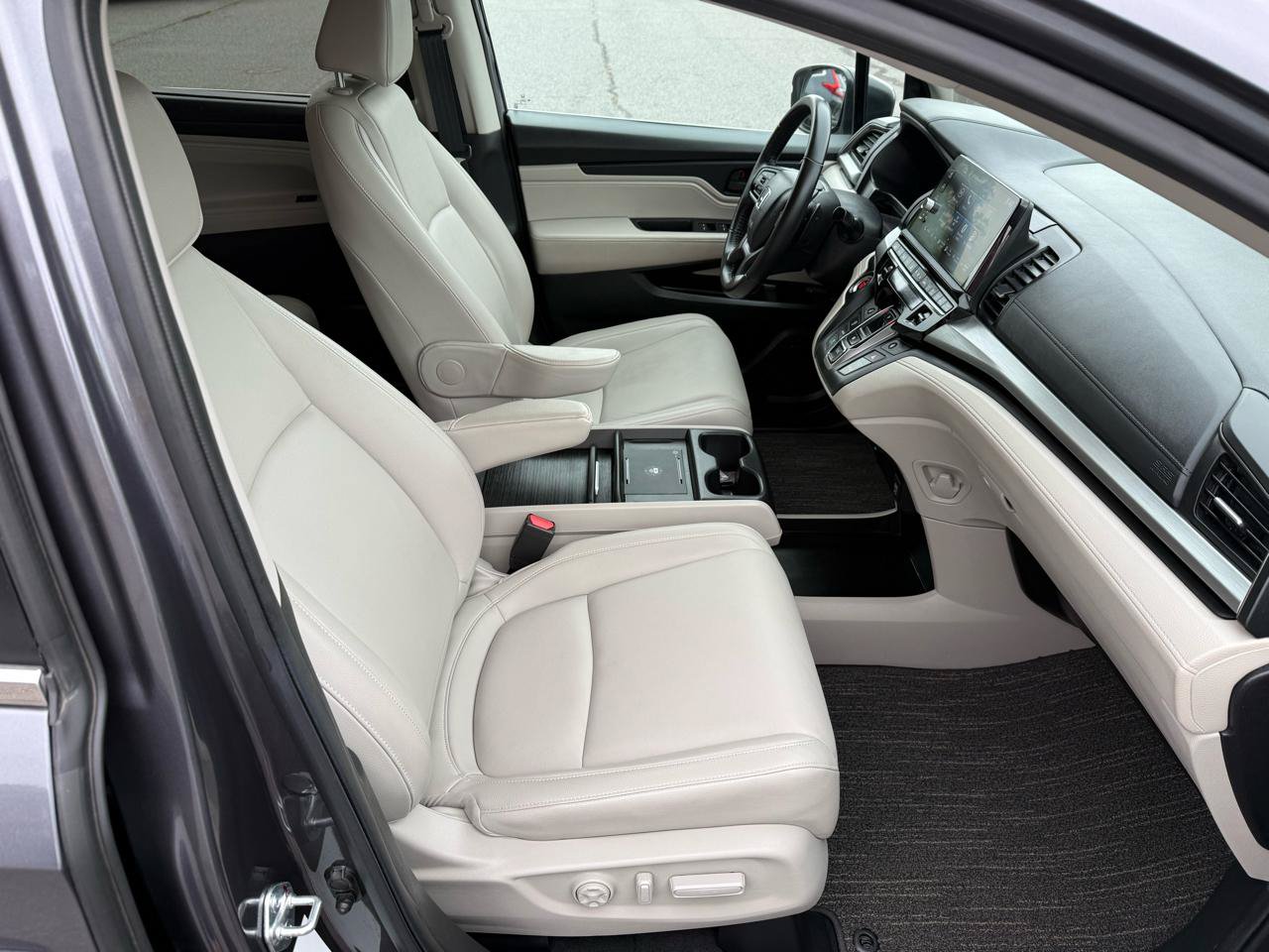 Used 2025 Honda Odyssey EX-L image 25