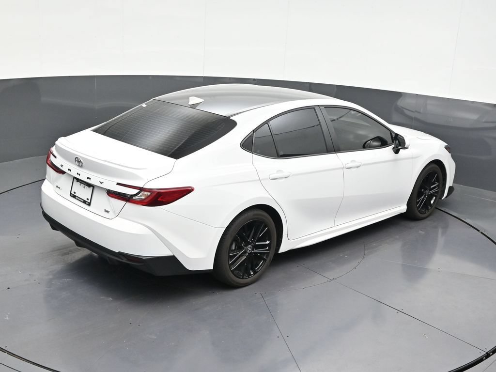 Used 2026 Toyota Camry SE FWD image 19