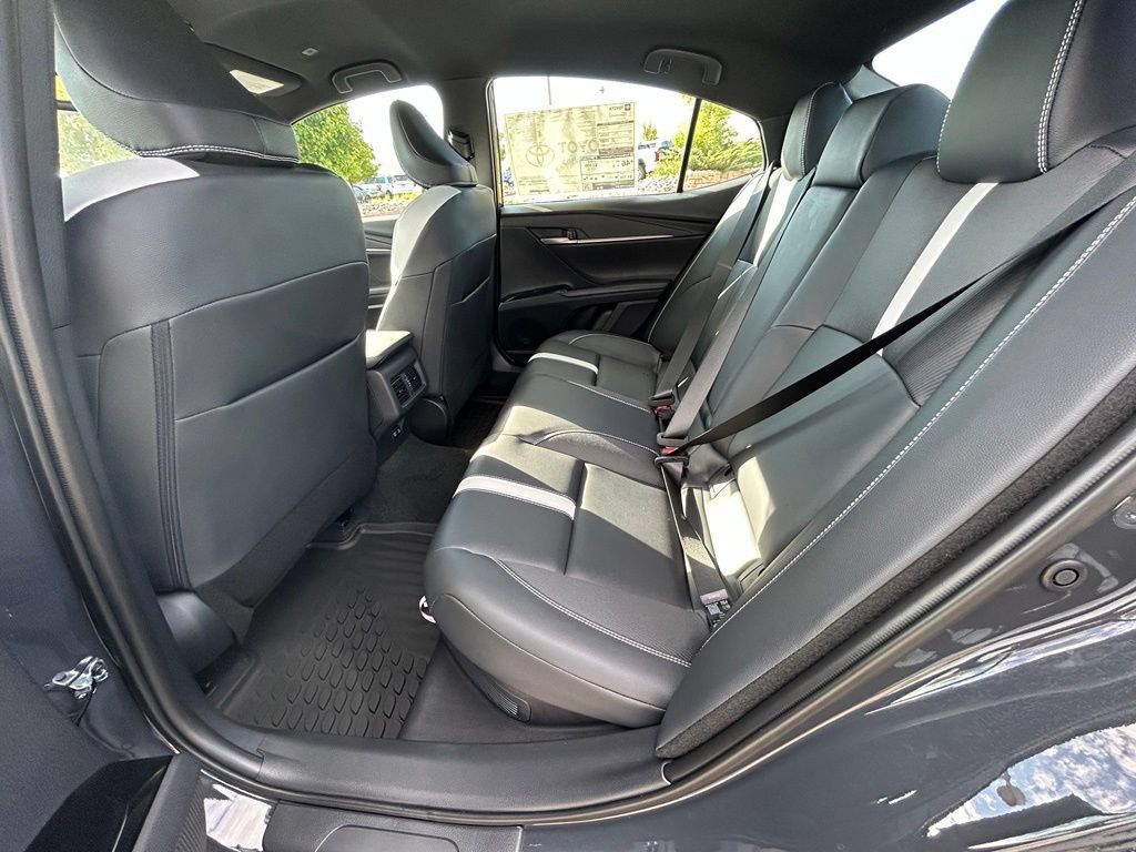 Used 2026 Toyota Camry SE FWD image 23