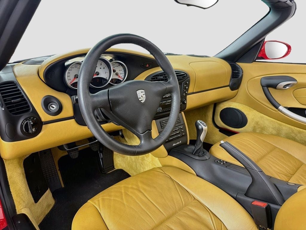 Used 2000 Porsche Boxster S RWD image 4
