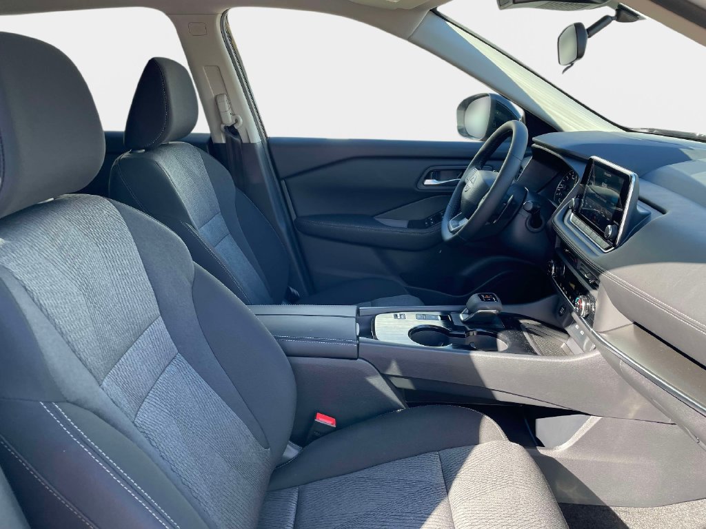 New 2027 Nissan Rogue SV FWD image 10