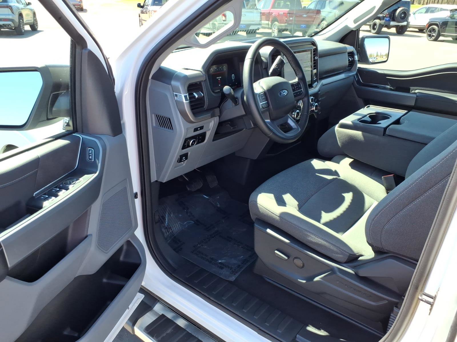 Used 2025 Ford F150 XLT w/ Equipment Group 301A Standard AWD/4WD image 10