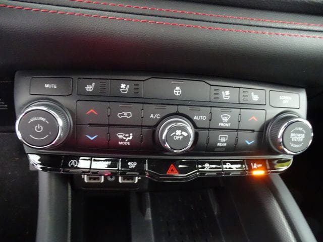 Certified 2025 Dodge Durango GT AWD/4WD image 13