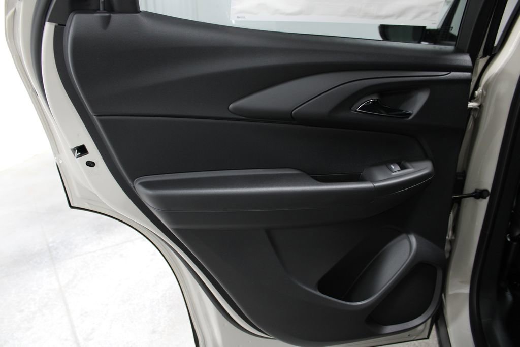 New 2026 Chevrolet TrailBlazer ACTIV w/ Convenience Package image 17