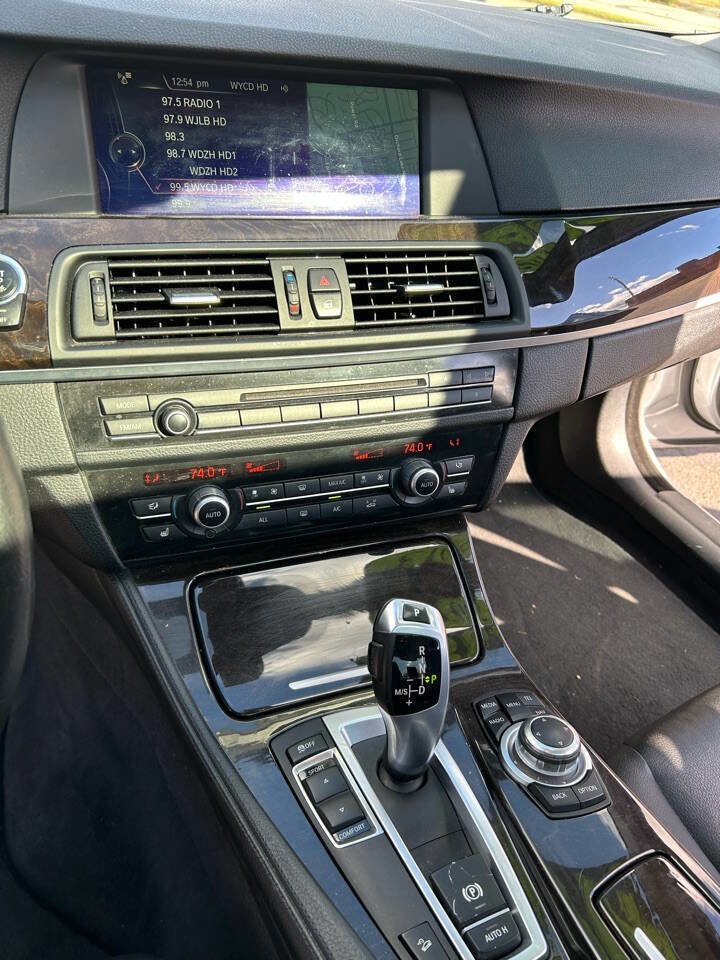 Used 2013 BMW 528i xDrive Sedan image 21