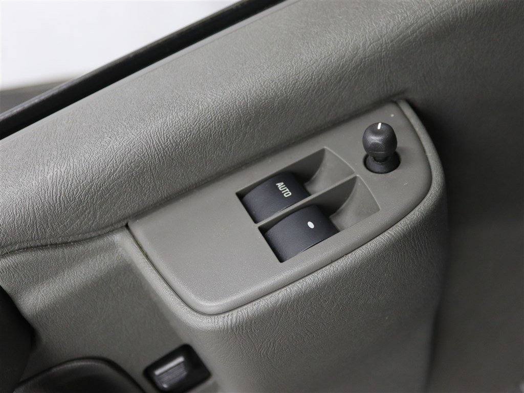 Used 2022 Chevrolet Express 2500 Extended w/ Enhanced Convenience Package RWD image 32