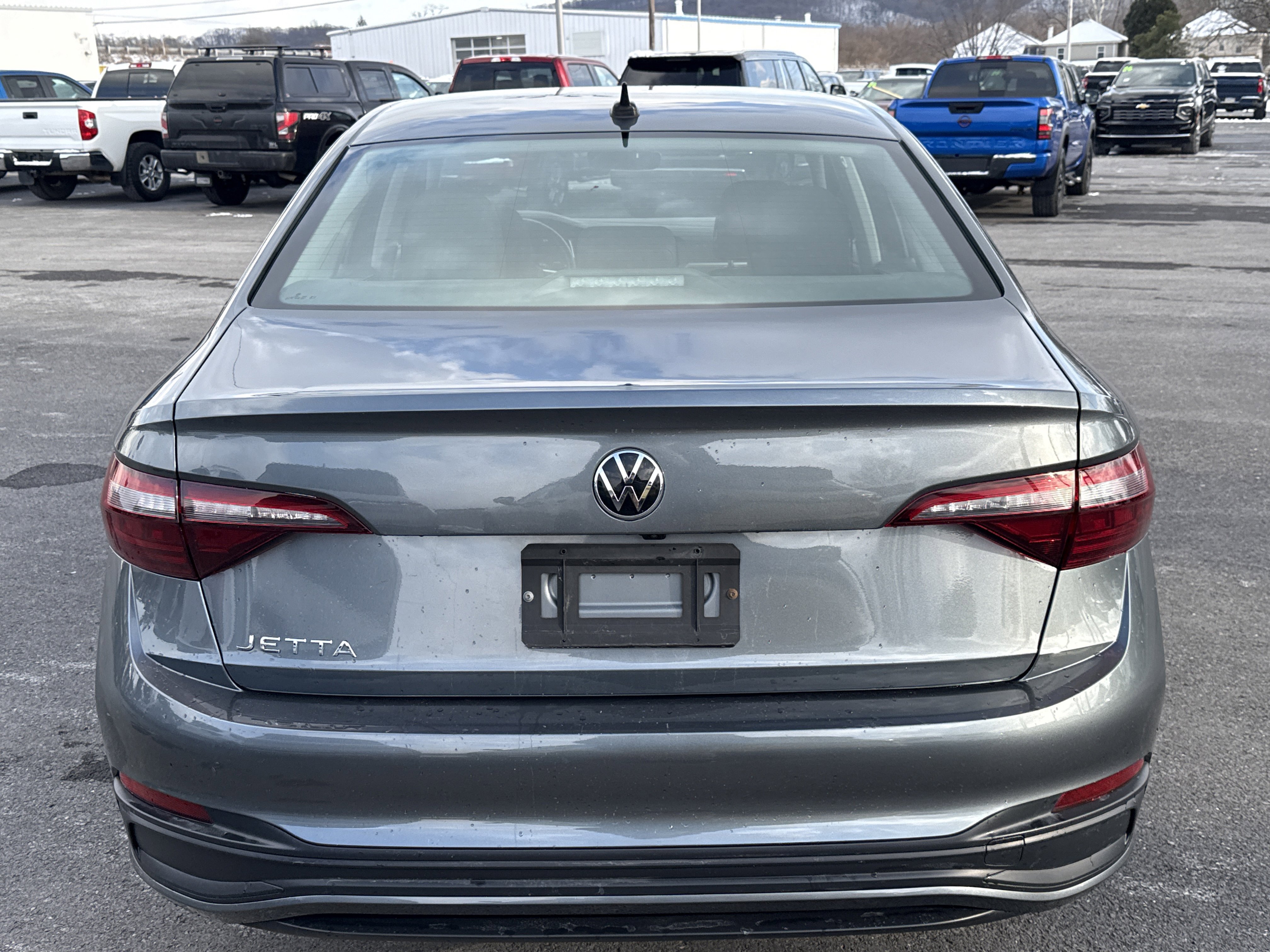 Used 2024 Volkswagen Jetta S image 4
