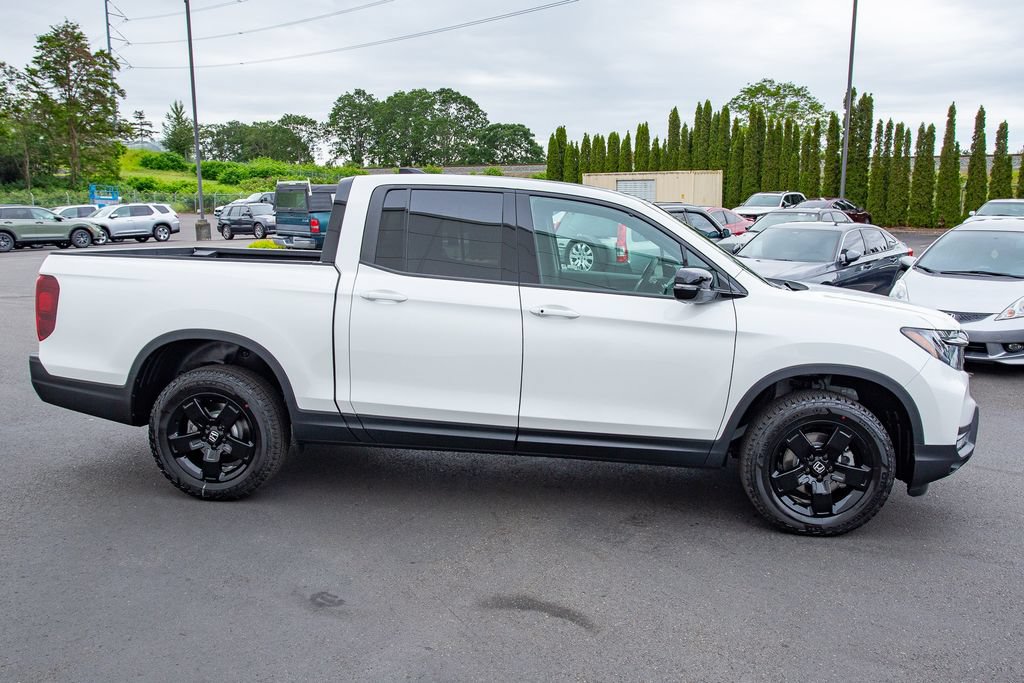 New 2026 Honda Ridgeline Black Edition image 5
