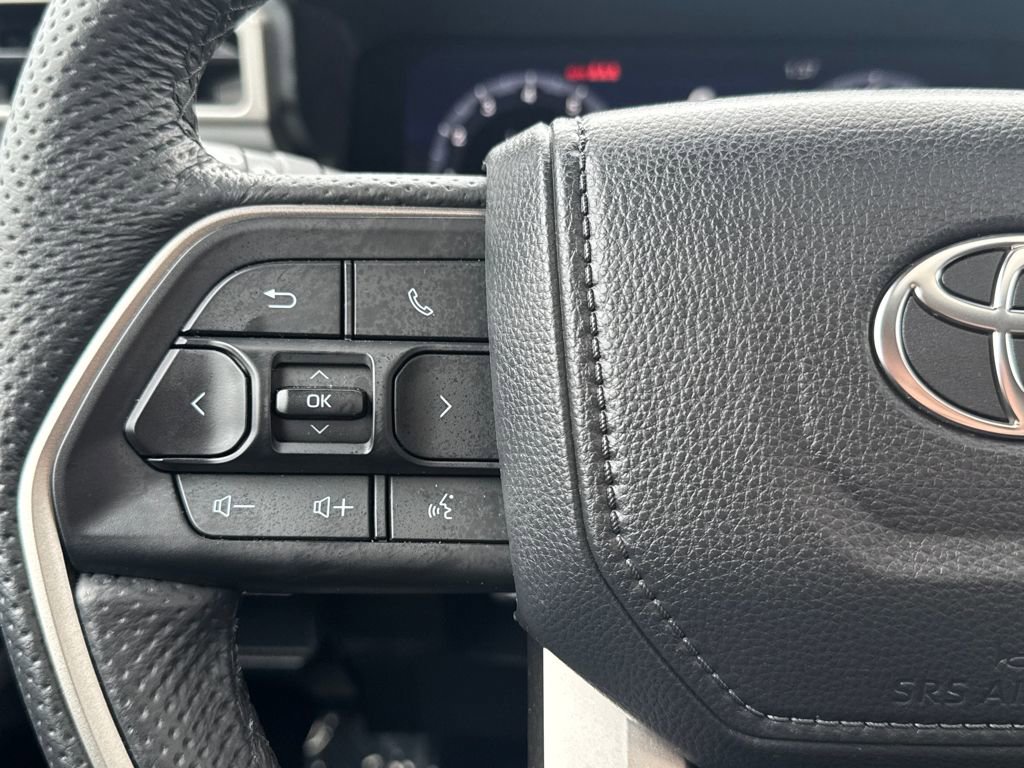 Used 2025 Toyota Tacoma TRD Off-Road image 16