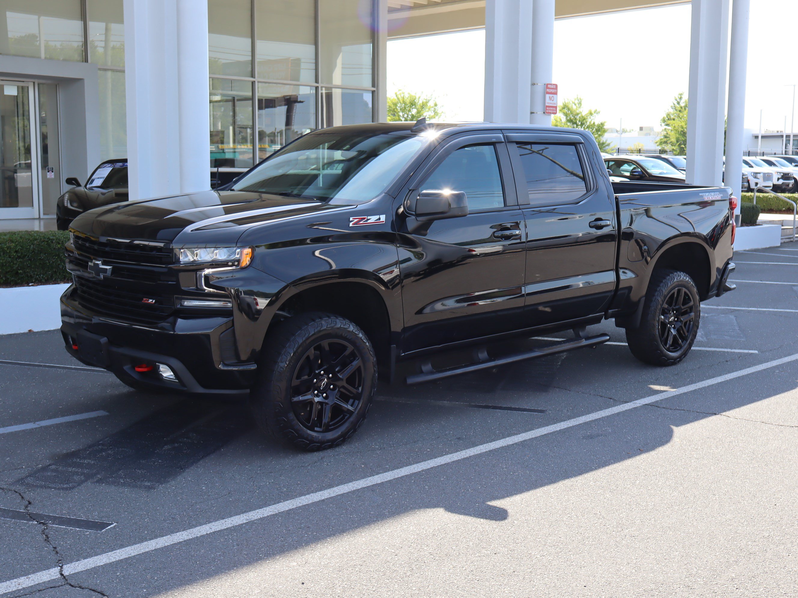 Used 2021 Chevrolet Silverado 1500 LT Trail Boss w/ Bed Protection Package AWD/4WD image 5