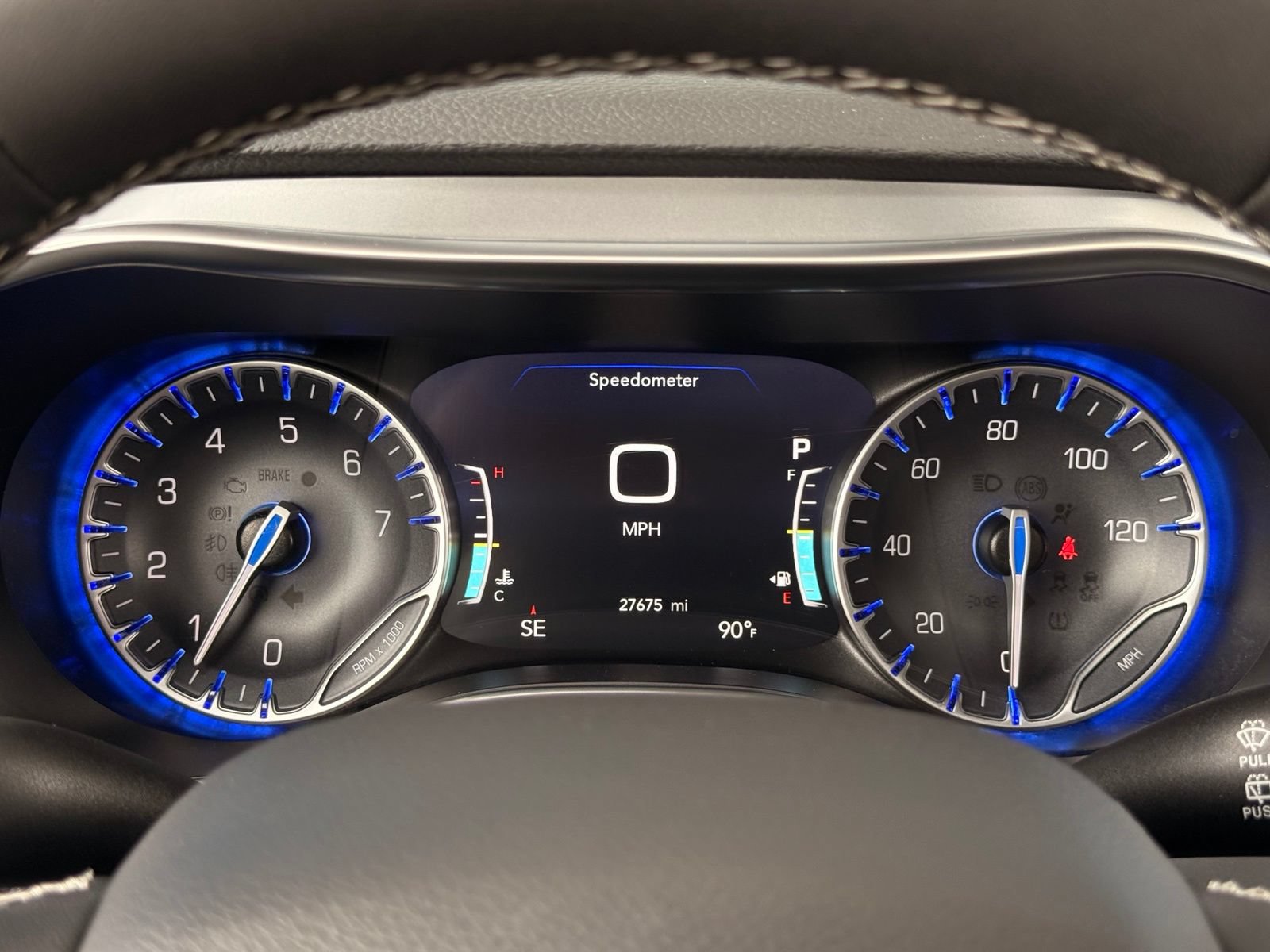 Used 2026 Chrysler Pacifica Limited FWD image 34