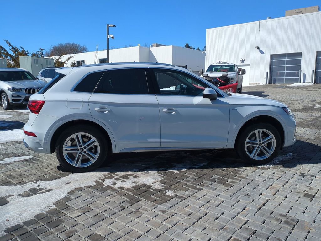Used 2024 Audi Q5 e Premium Plus image 2