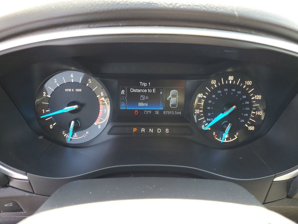Used 2015 Ford Fusion SE FWD image 14
