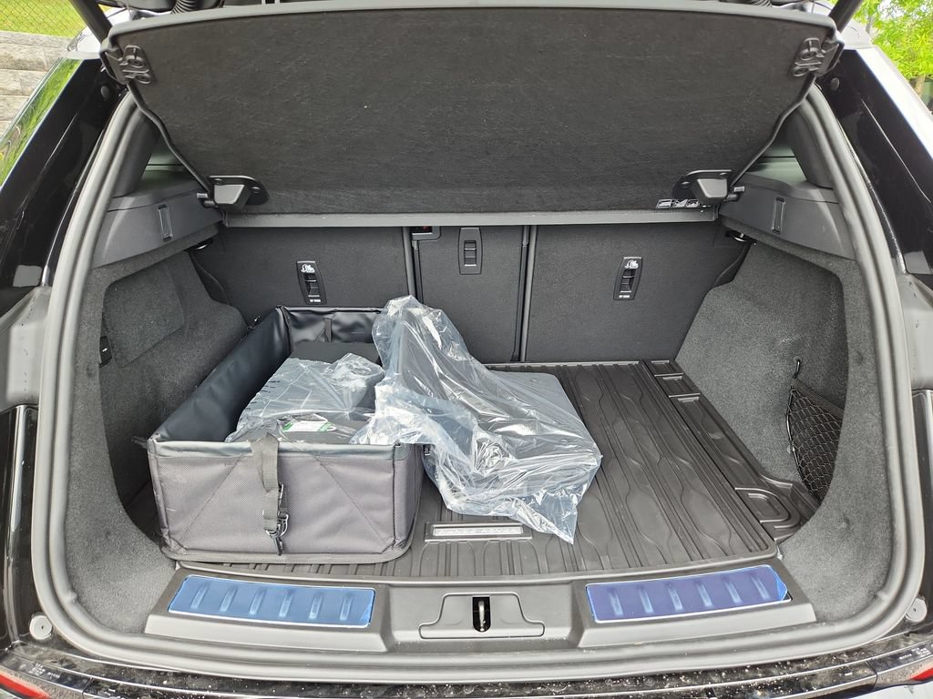 New 2026 Land Rover Range Rover Evoque Hoxton AWD/4WD image 13