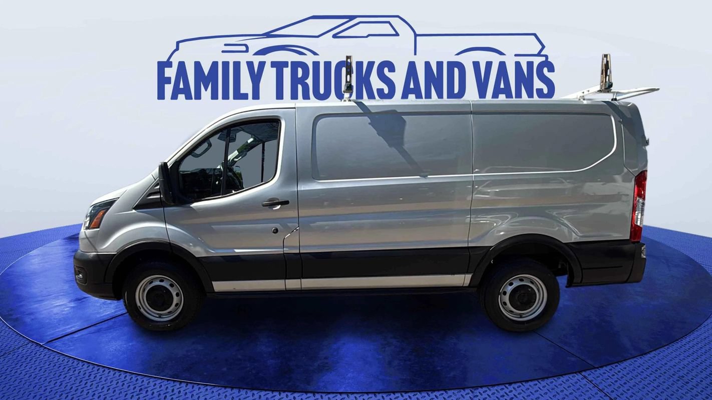 Used 2020 Ford Transit 250 Low Roof RWD image 2