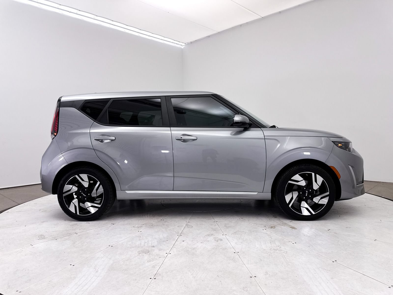 Certified 2023 Kia Soul GT-Line FWD image 40