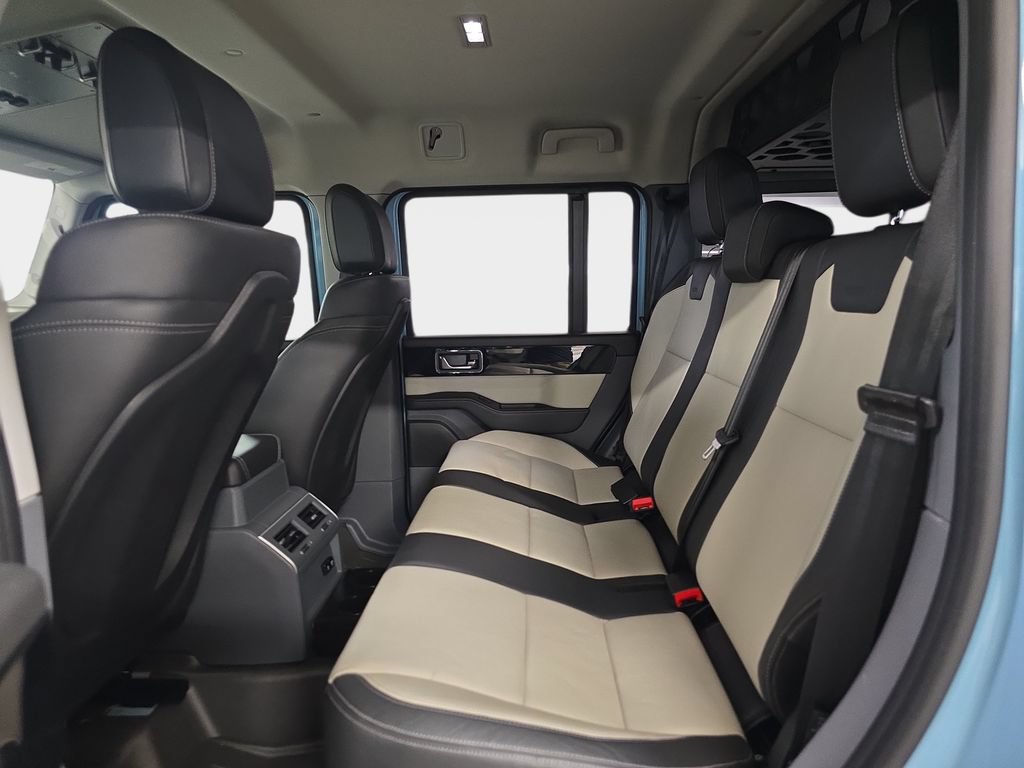 Used 2024 INEOS Grenadier Station Wagon AWD/4WD image 14