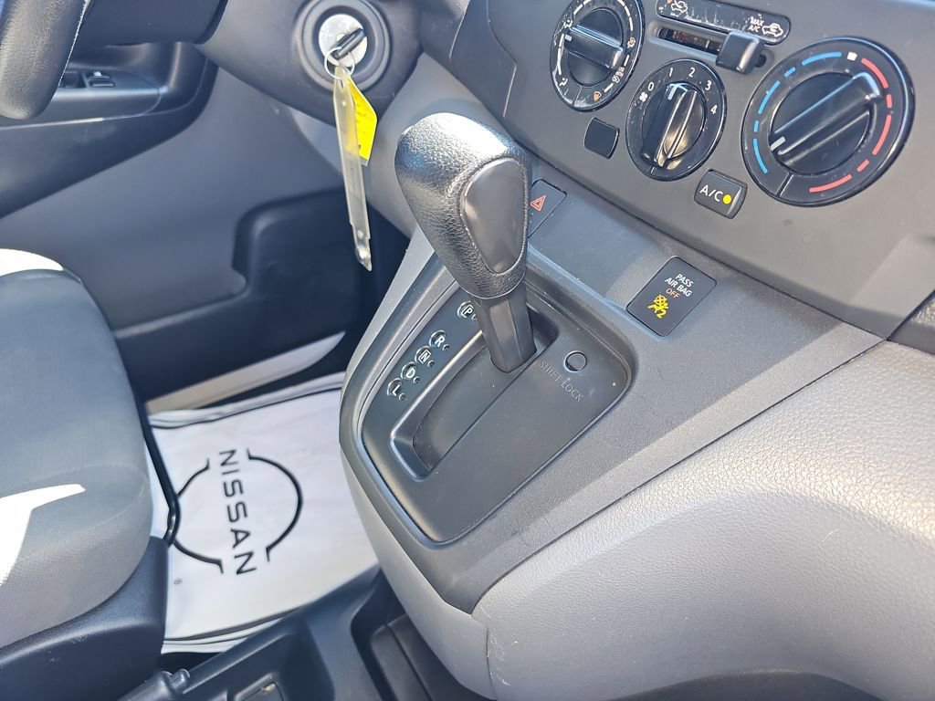 Used 2020 Nissan NV200 S image 18