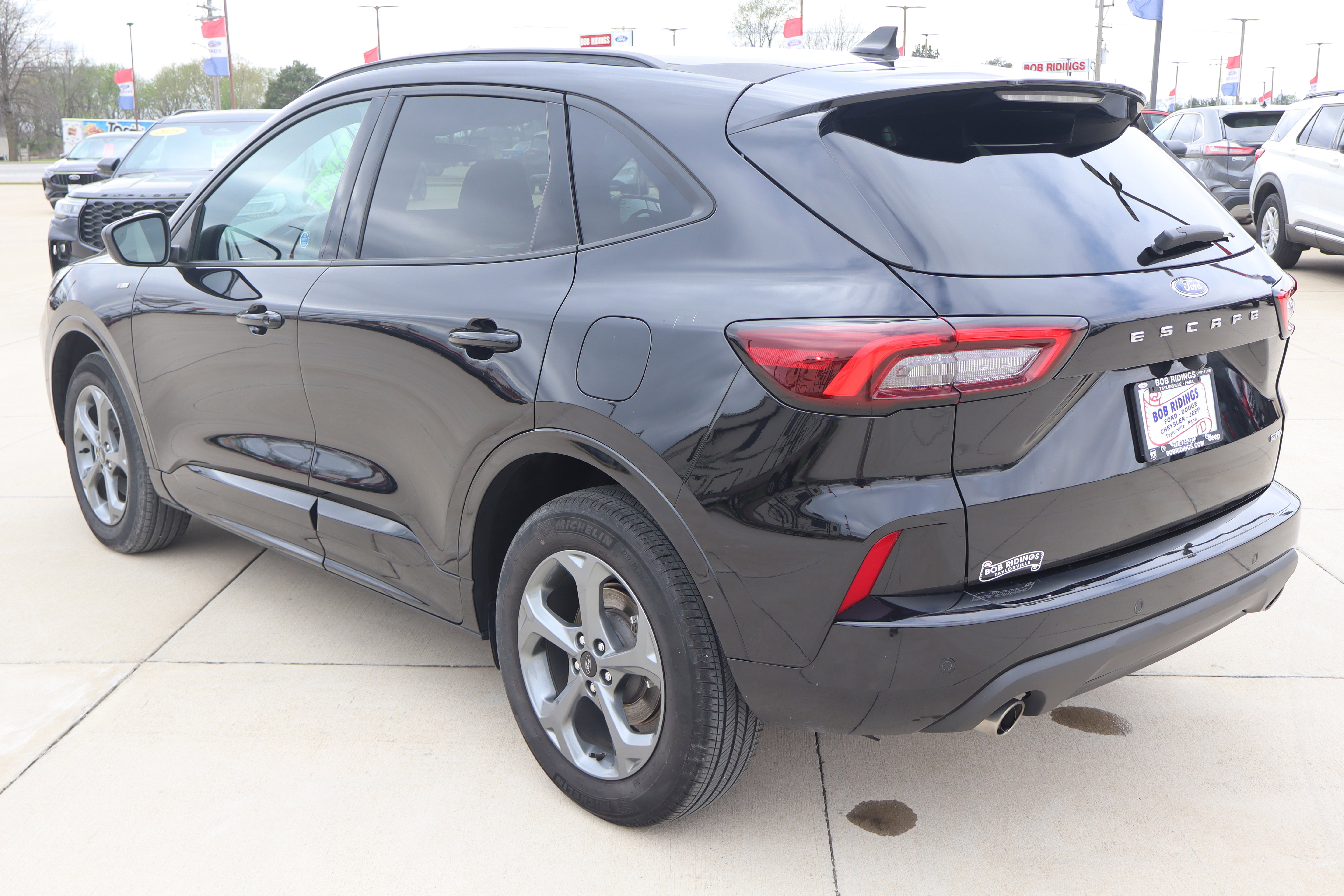 Used 2024 Ford Escape ST-Line w/ Tech Pack #1 AWD/4WD image 8