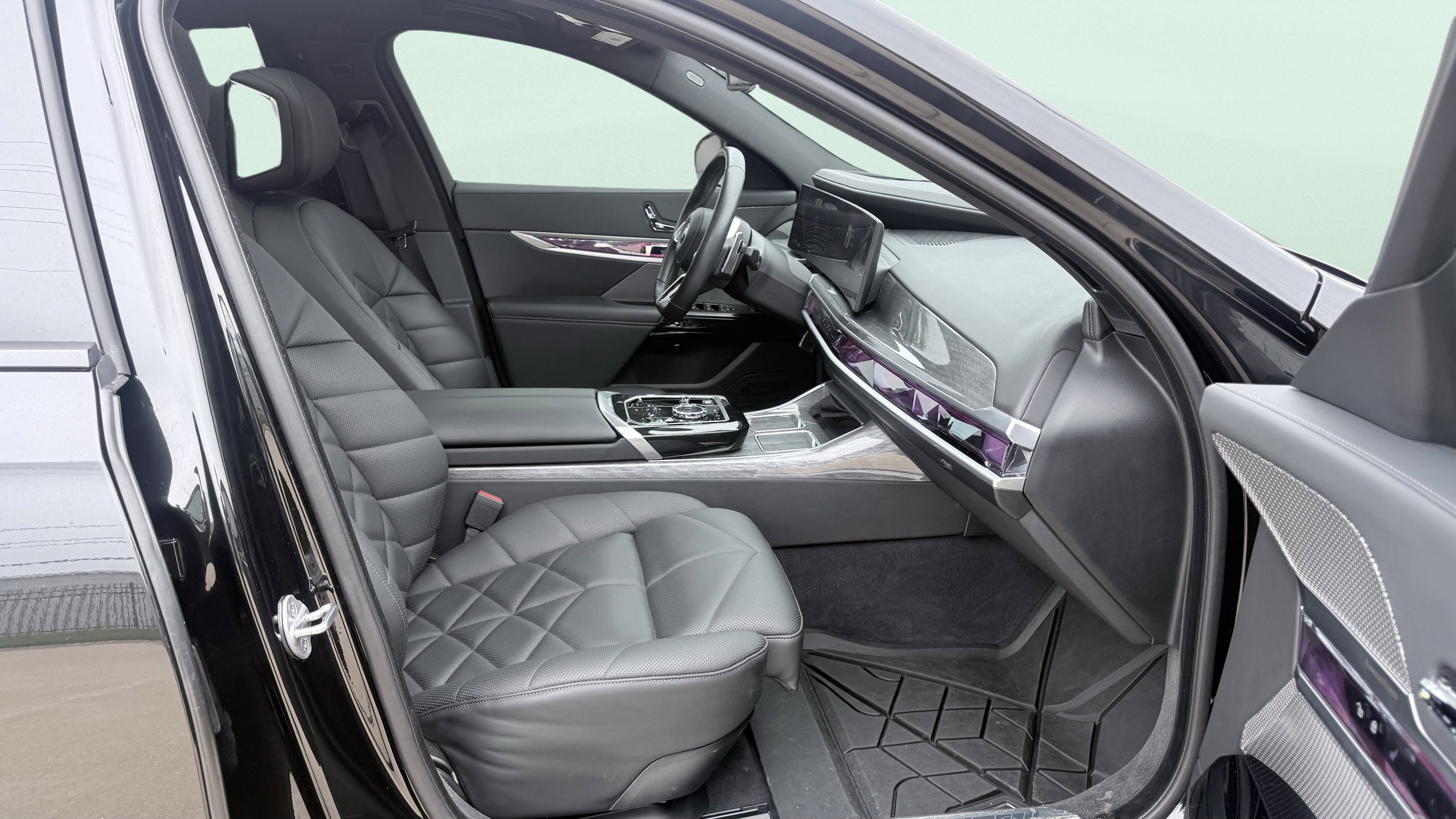 Used 2025 BMW 740i xDrive w/ Premium Package AWD/4WD image 49