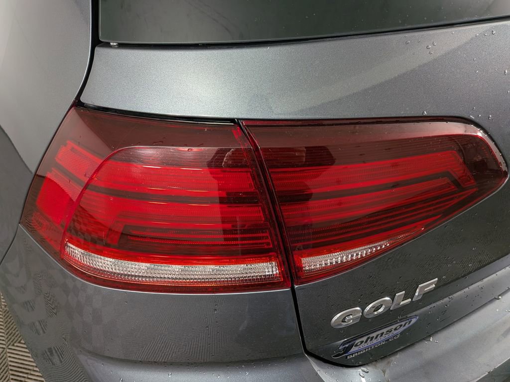 Used 2019 Volkswagen Golf S image 12