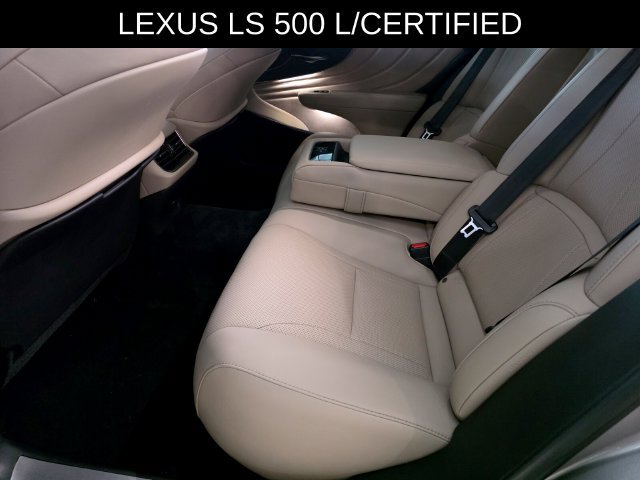 Used 2023 Lexus LS 500 w/ Accessory Package (Z1) RWD image 17
