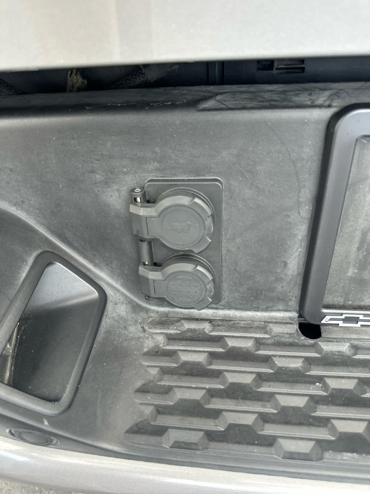 Used 2025 RAM 1500 Laramie w/ Advanced Safety Group II AWD/4WD image 13