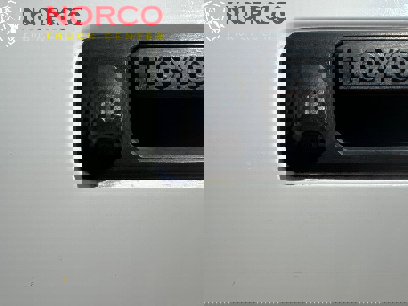 Used 2018 Toyota Tacoma 2WD Access Cab image 10