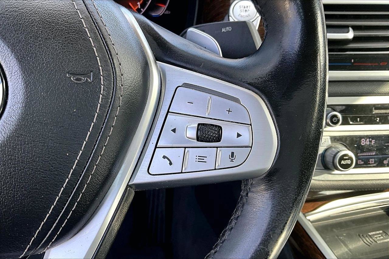 Used 2020 BMW 740i xDrive image 12