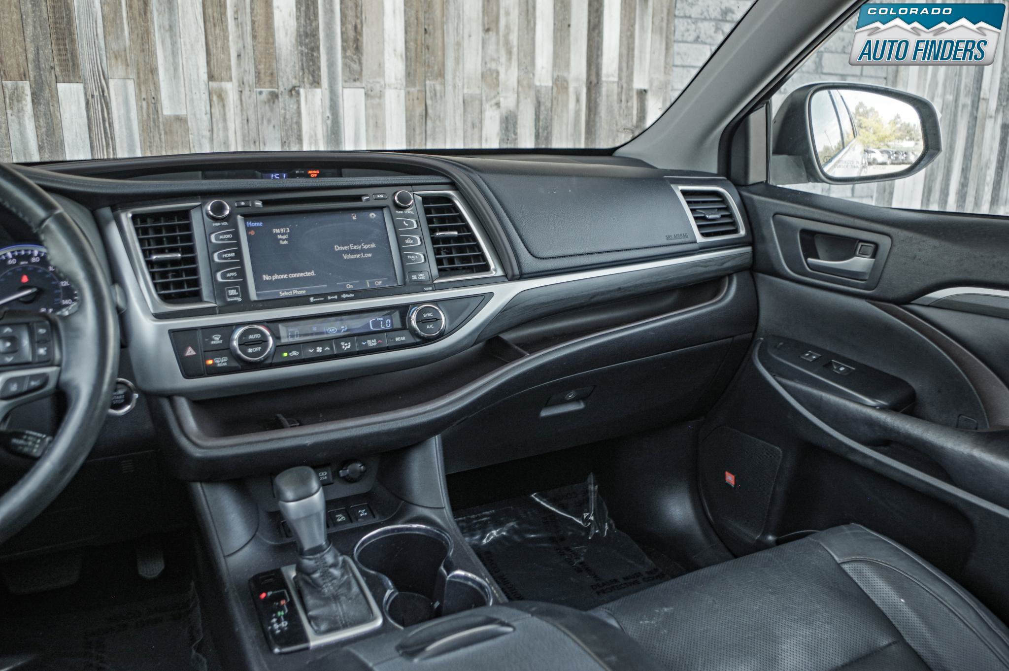 Used 2018 Toyota Highlander Limited Platinum AWD/4WD image 18