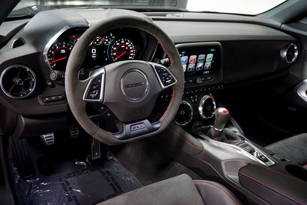 Used 2018 Chevrolet Camaro ZL1 image 11