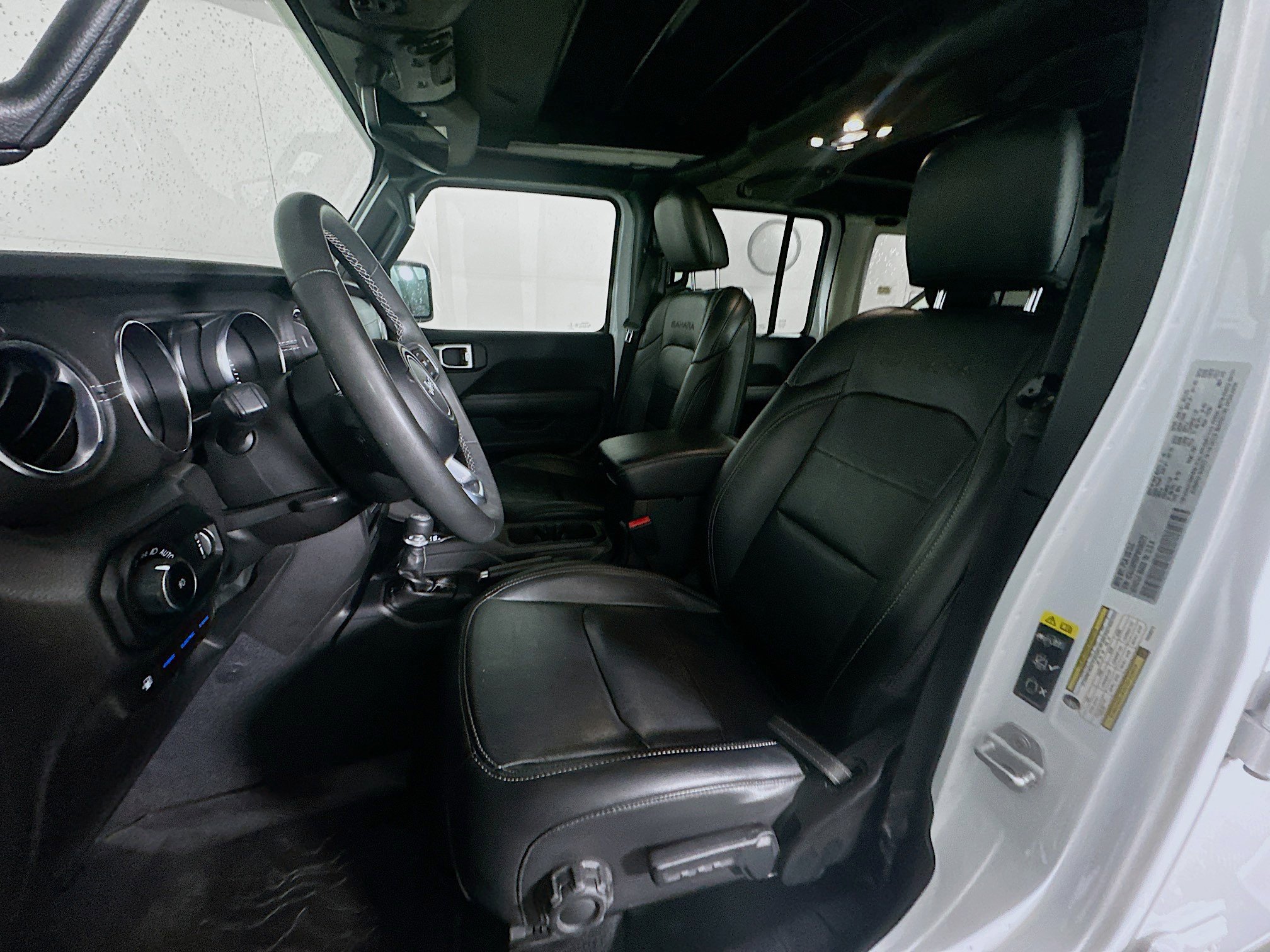 Used 2023 Jeep Wrangler Sahara image 13