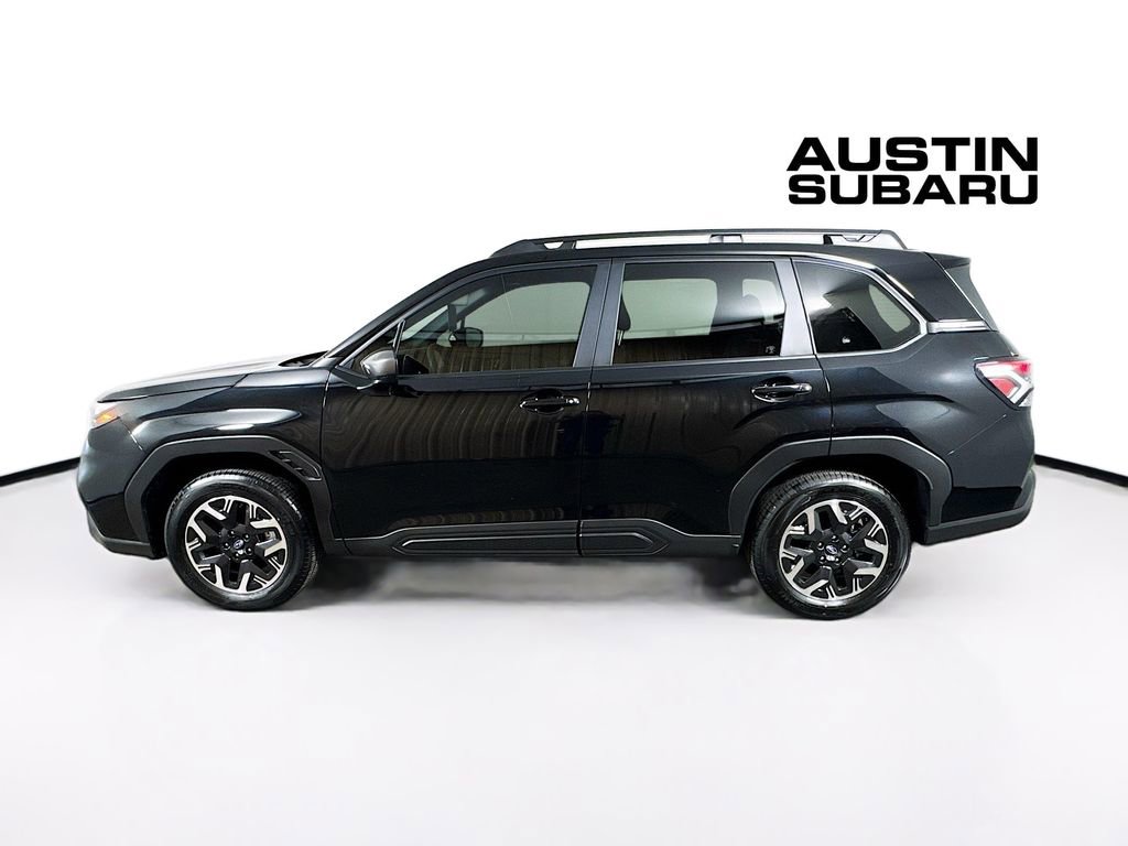 Used 2025 Subaru Forester Premium w/ Convenience Package #1 image 4