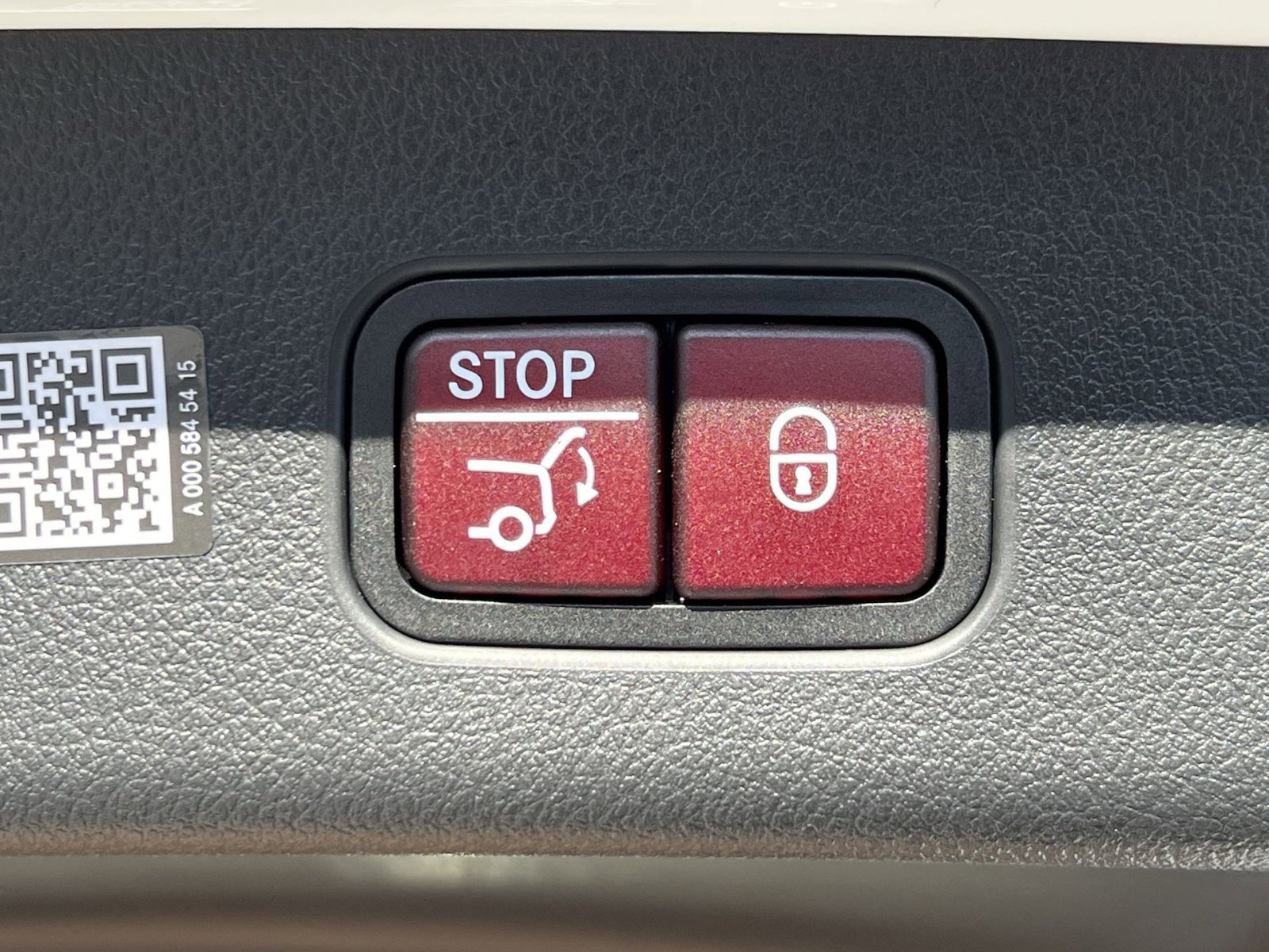 Used 2026 Mercedes-Benz GLC 300 4MATIC image 25