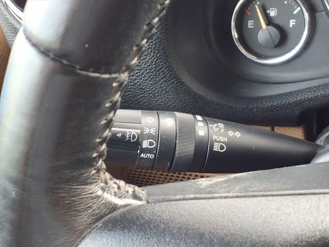 Used 2017 Jeep Wrangler Unlimited Sahara w/ Connectivity Group image 26