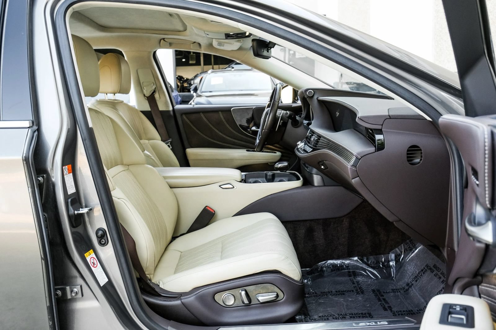 Used 2018 Lexus LS 500 AWD w/ Interior Upgrade Package image 32