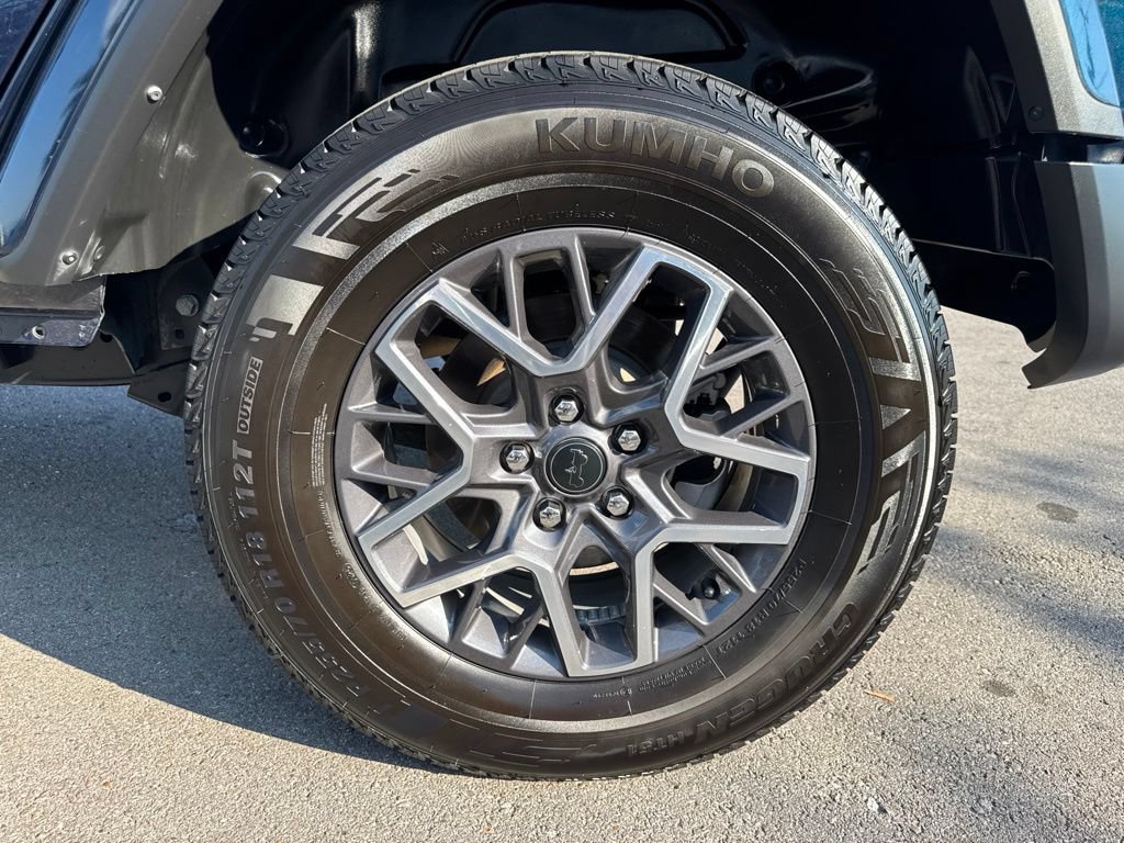 Used 2025 Jeep Wrangler Unlimited Sahara AWD/4WD image 23