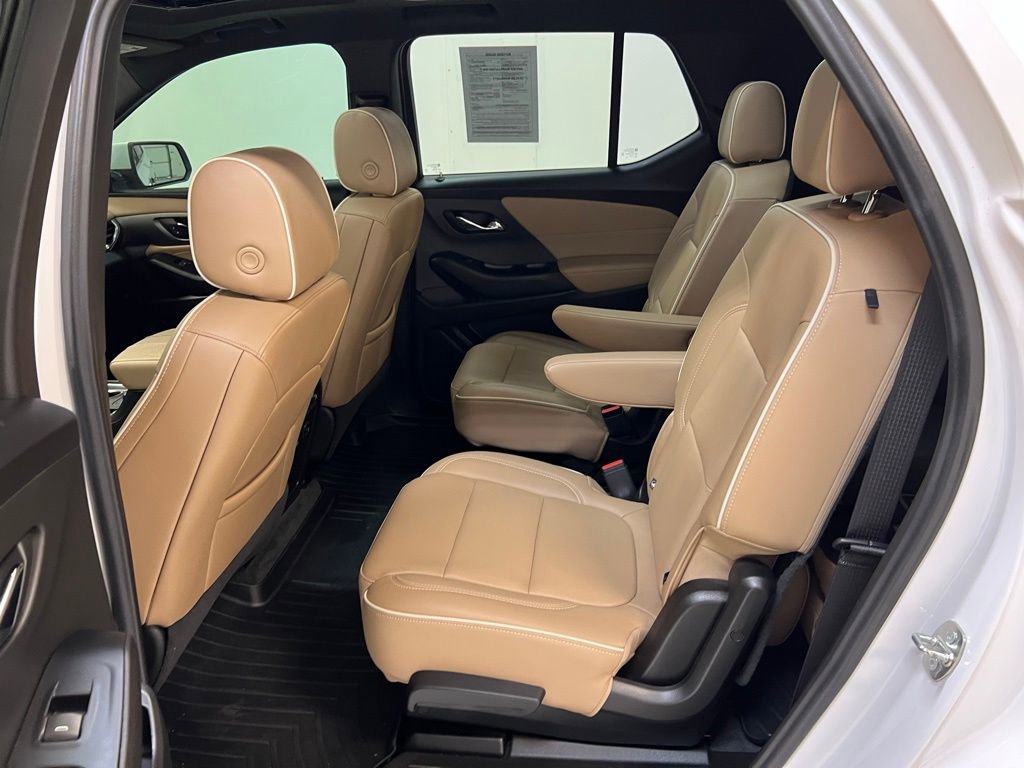 Used 2023 Chevrolet Traverse Premier AWD/4WD image 26