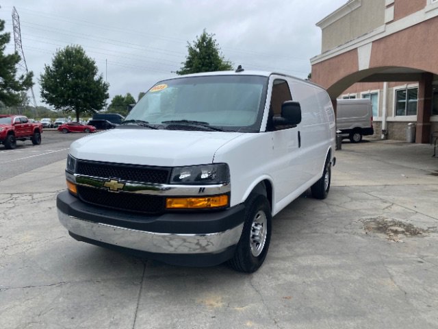 Used 2023 Chevrolet Express 2500 w/ Driver Convenience Package image 2